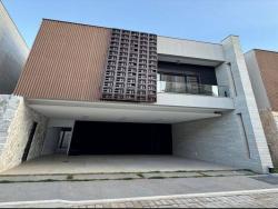 Sobrado para Venda em Goiânia - 3