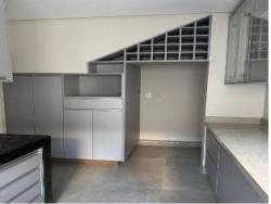 Sobrado para Venda em Goiânia - 2