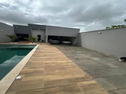 Casa para Venda em Senador Canedo - 2