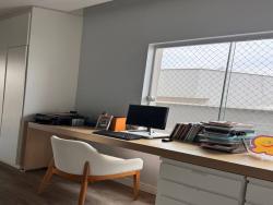 Sobrado para Venda em Goiânia - 5