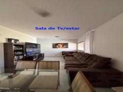 Casa para Venda em Aparecida de Goiânia - 2