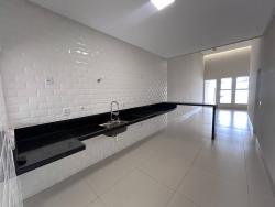 Casa para Venda em Goiânia - 3