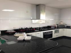 Sobrado para Venda em Goiânia - 5