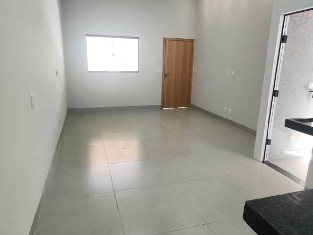 #2697 - Casa para Venda em Goiânia - GO