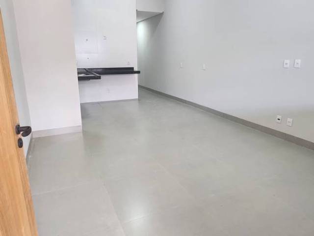 #2697 - Casa para Venda em Goiânia - GO