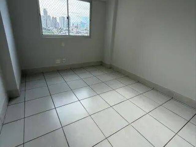 Apartamento para Venda em Goiânia - 4