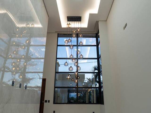 Venda em Residencial Parqville Jacarandá - Aparecida de Goiânia