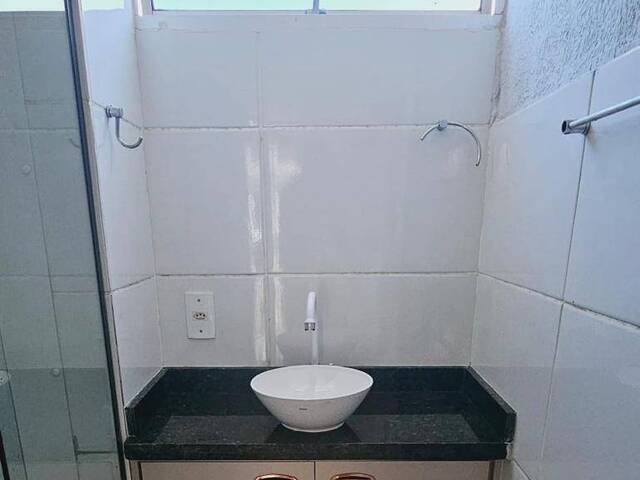 #2758 - Apartamento para Venda em Goiânia - GO