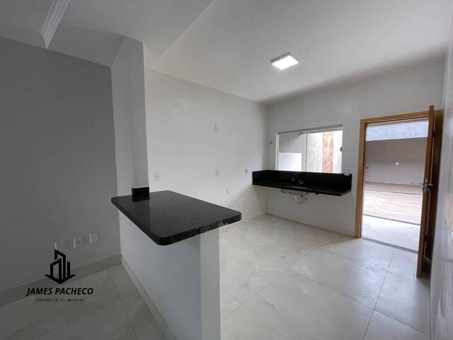 #2766 - Casa para Venda em Goiânia - GO