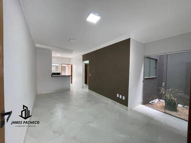 #2766 - Casa para Venda em Goiânia - GO