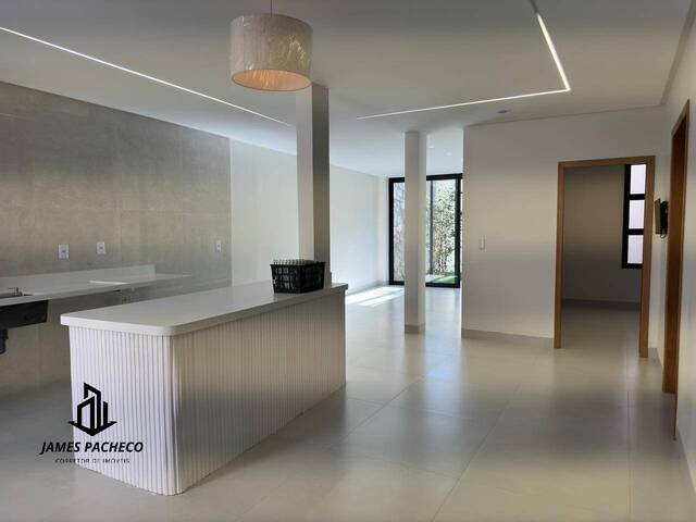 Casa para Venda em Goiânia - 5