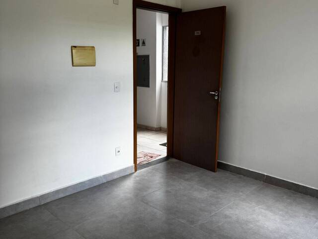 Venda em Vila Oliveira - Aparecida de Goiânia