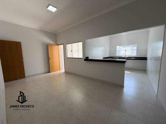 #2831 - Casa para Venda em Goiânia - GO