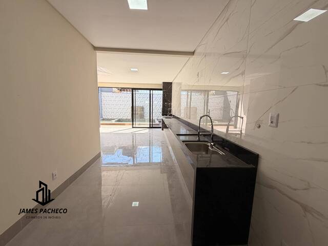 Casa para Venda em Goiânia - 4