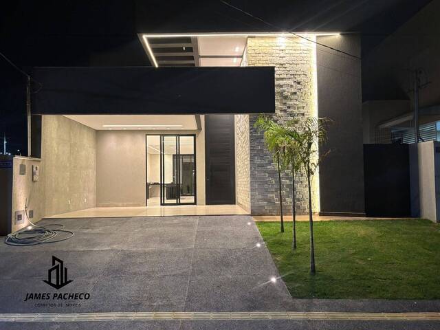 #2840 - Casa em condomínio para Venda em Senador Canedo - GO