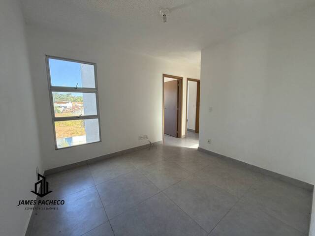 #2798 - Apartamento para Venda em Aparecida de Goiânia - GO