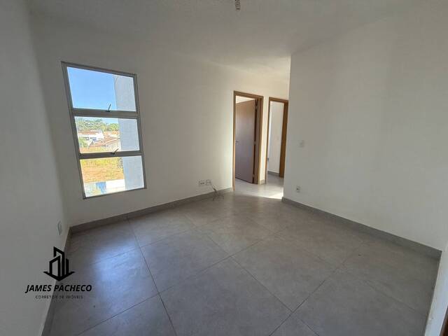 #2798 - Apartamento para Venda em Aparecida de Goiânia - GO