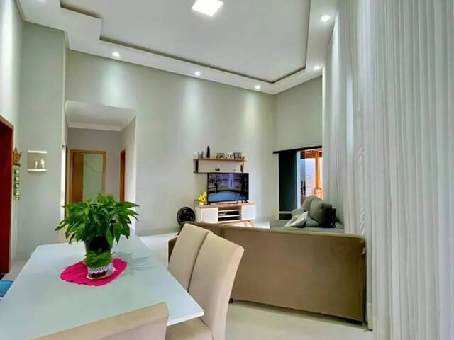 Casa para Venda em Goiânia - 2