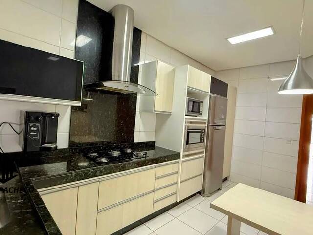 Casa para Venda em Goiânia - 3