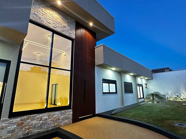 #2884 - Casa para Venda em Goiânia - GO