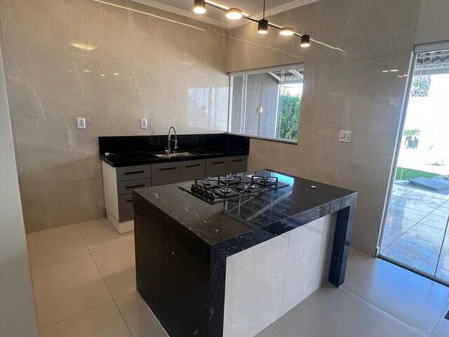 Casa para Venda em Aparecida de Goiânia - 5