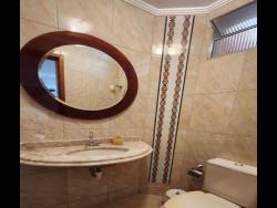 Casa para Venda em Goiânia - 3