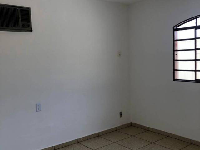 Casa para Venda em Goiânia - 4