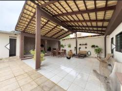 Sobrado para Venda em Goiânia - 2