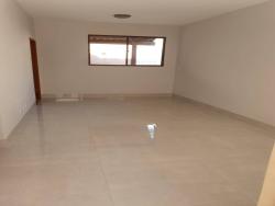 Sobrado para Venda em Goiânia - 3