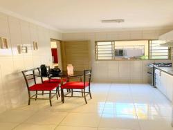 Sobrado para Venda em Goiânia - 5