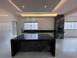 Casa para Venda em Goiânia - 3